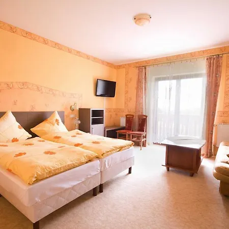 Gosciniec Sandra Bed & Breakfast